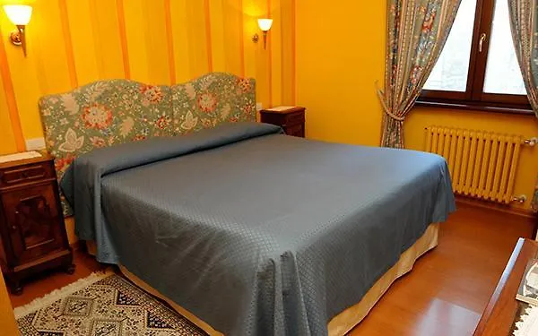 La Griglia Hotel Argegno 3*,